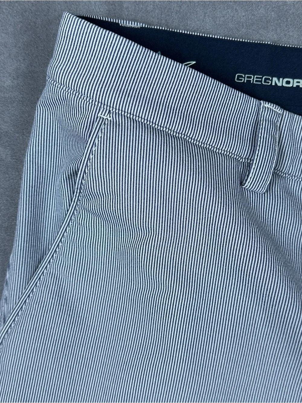 Greg Norman ML75 Microlux Striped Golf Shorts Blue White Size 36 TL109548